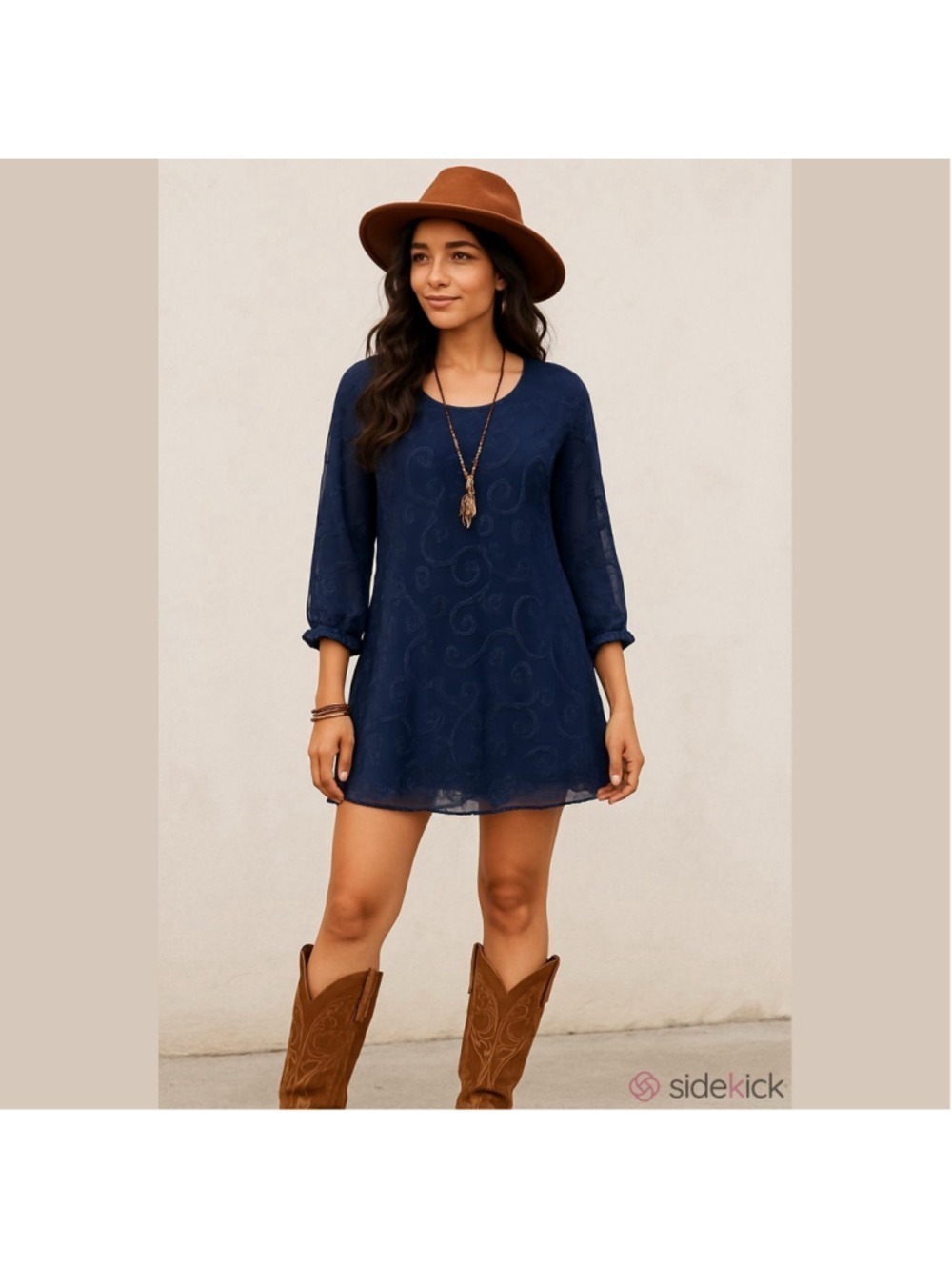 Women's Lola P. Navy Embroidered Tunic Top M